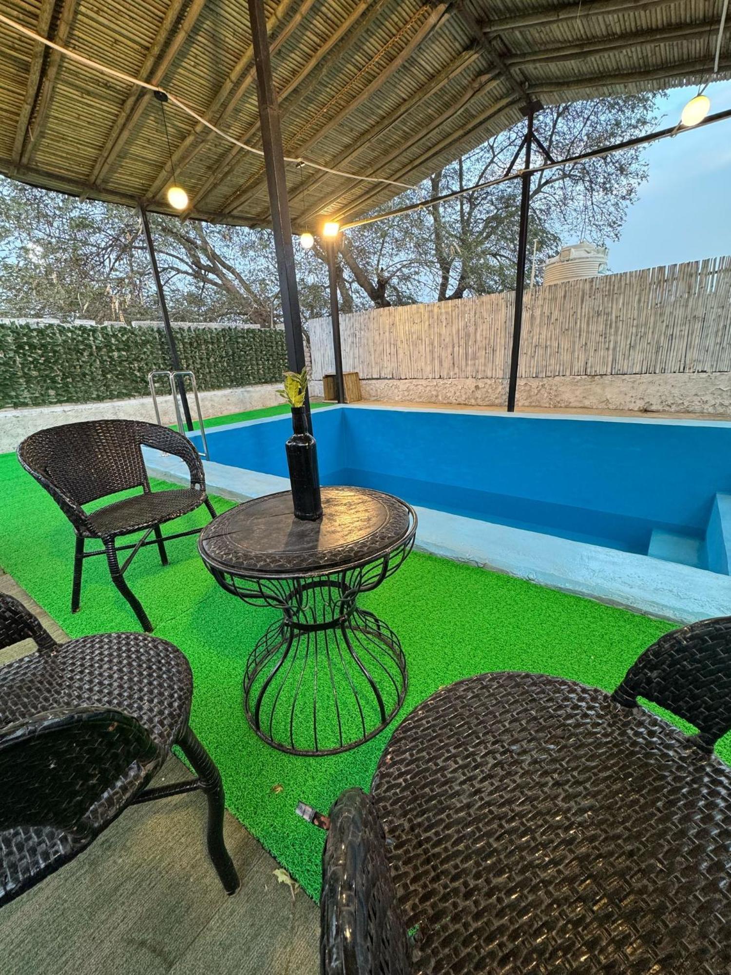 The Nirvana Nest Gurgaon Dış mekan fotoğraf